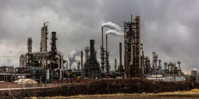 Power plant/ CC0 patrick-hendry